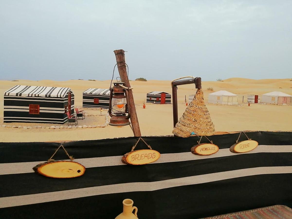 Legend Desert Camp Fulayj al Masha'ikh Екстер'єр фото